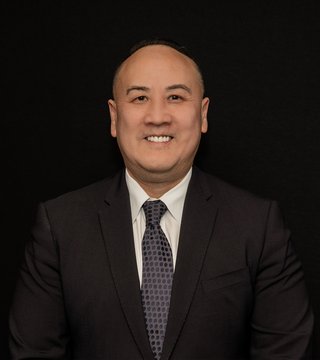 Les Yong