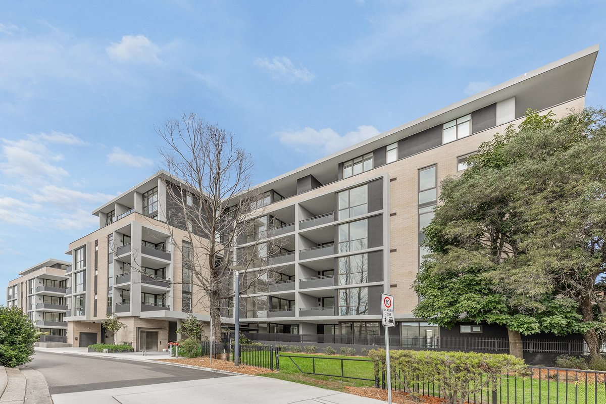 Hermitage 2 buildings