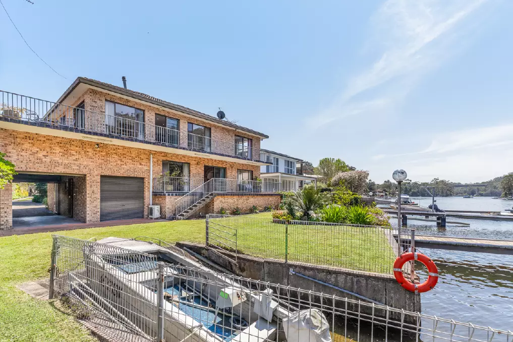 r0_0_1300_867_w1200_h678_fmax